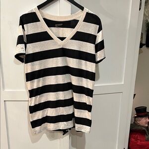 Arizona Jean Company Striped V-Neck Tee